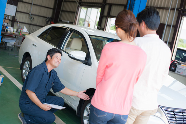 格安車検なのに点検整備と車両清掃の行き届いた、みんなが安心して乗れる車検サービスを目指しています。